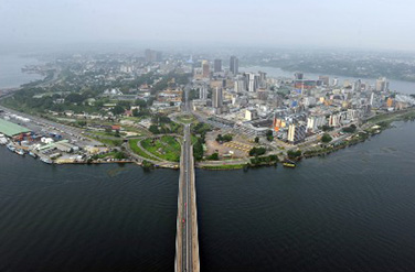 MARCHÉS AFRICAINS, HORS SÉRIE : SPÉCIAL CÔTE D’IVOIRE RENFORCER NOTRE LEADERSHIP EN CRÉDIT-BAIL